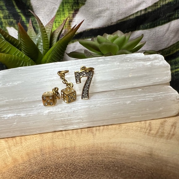 VTG| Juicy Couture Lucky Dice 🎲 & 7 Charms ✨ - Picture 5 of 5